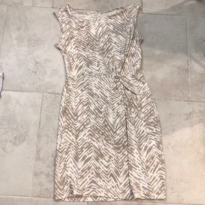 Loft dress small fits loosely